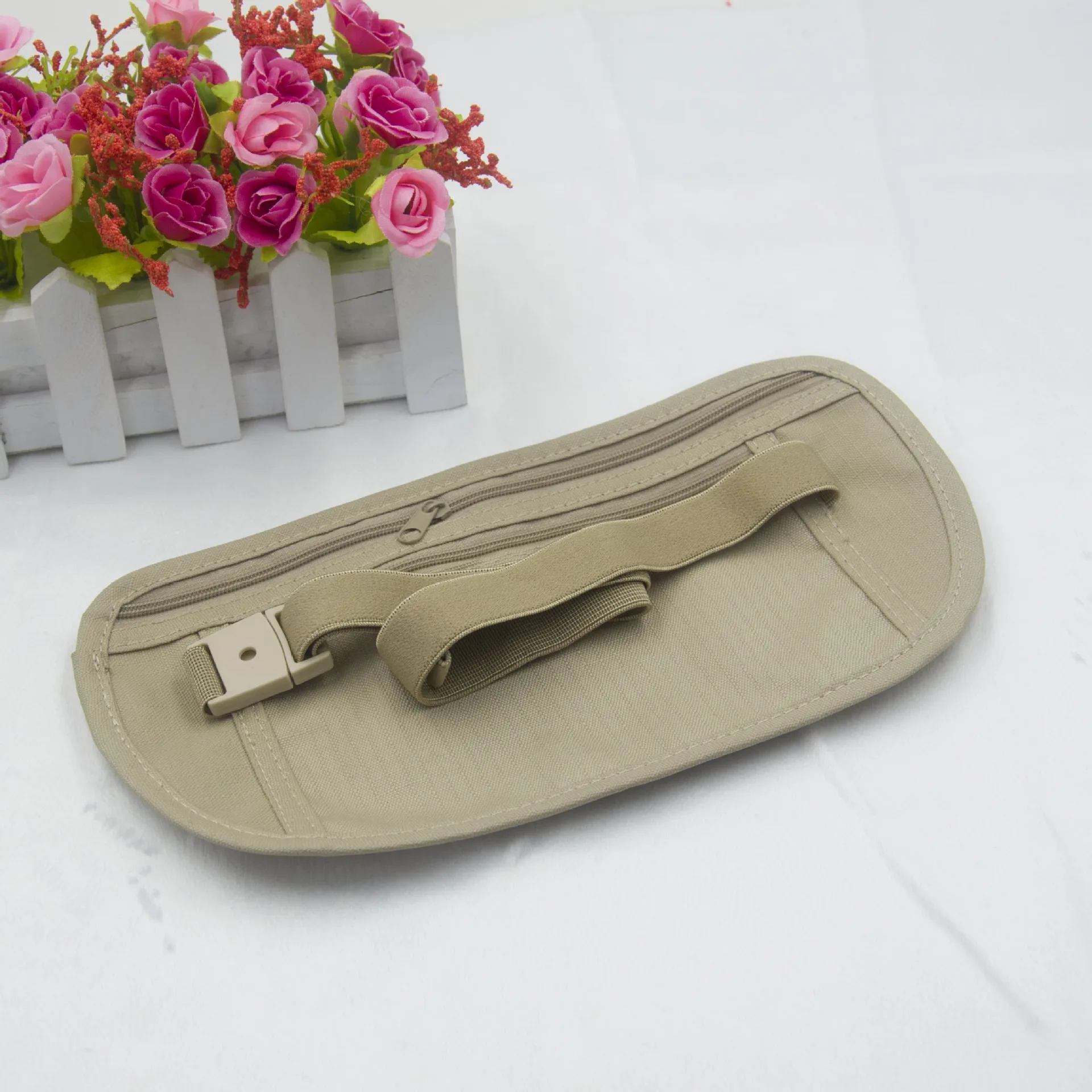 

Men's and Women's Close-Fitting Sports Waist Bag for Outdoor Running, Multi-functional, Ultra-thin, Invisible Travel Phone Case