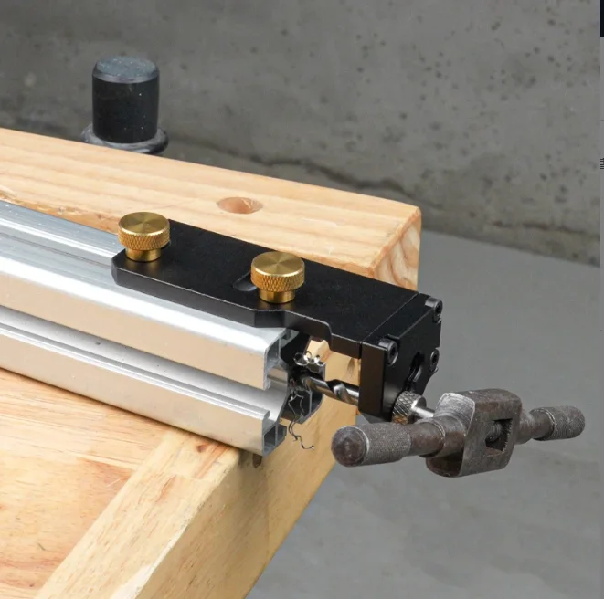 Aluminum profile tapping auxiliary tool DIY furniture tapping tap aluminum manual tapping 20/30/40 aluminum profile