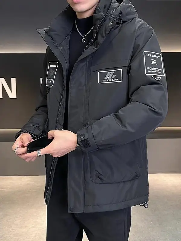 

Новая зимняя мужская пуховая куртка с капюшоном, теплая рабочая одежда, стильная молодежная верхняя одежда, бренд Sle Faion, полиэстер, белый цвет, наполнитель — пух.