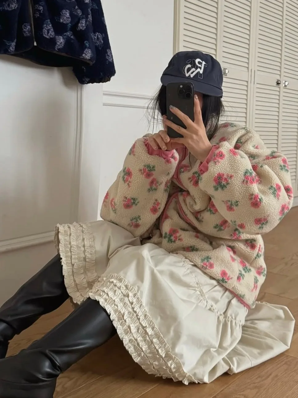 Sweet Faionable Design Loose Versatile Cotton Jaet Women's Winter Retro Embroidery Fringed Lamb Fur Vest Sli Coat