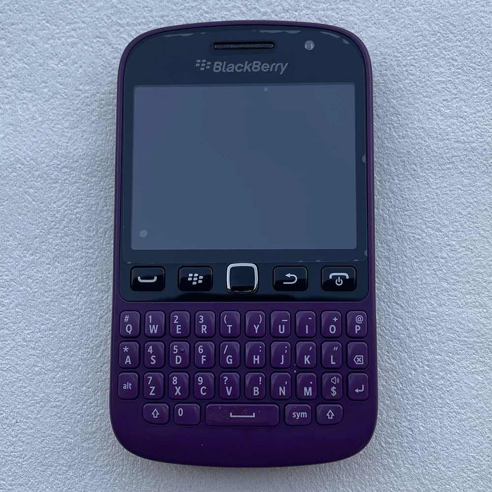 الأصلي Blackberry 9720 2G 3G الهاتف الخليوي المحمول 5MP 2.8 "واي فاي مقفلة الهاتف الذكي QWERTY لوحة المفاتيح الهاتف المحمول