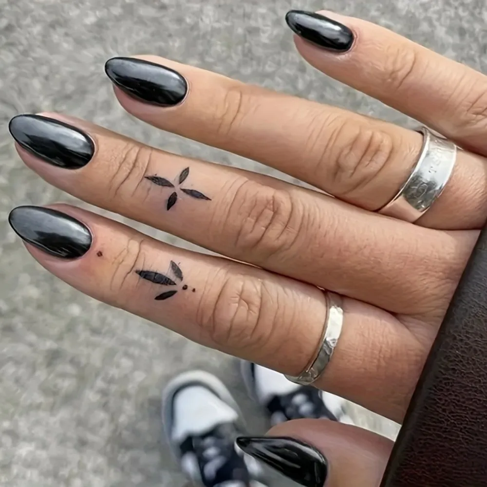 Medium Almond Glossy Black Press On Nails Solid Pure Black Oval Shape Fake Nails Glossy Dark Goth Daily Party False Nail Tips
