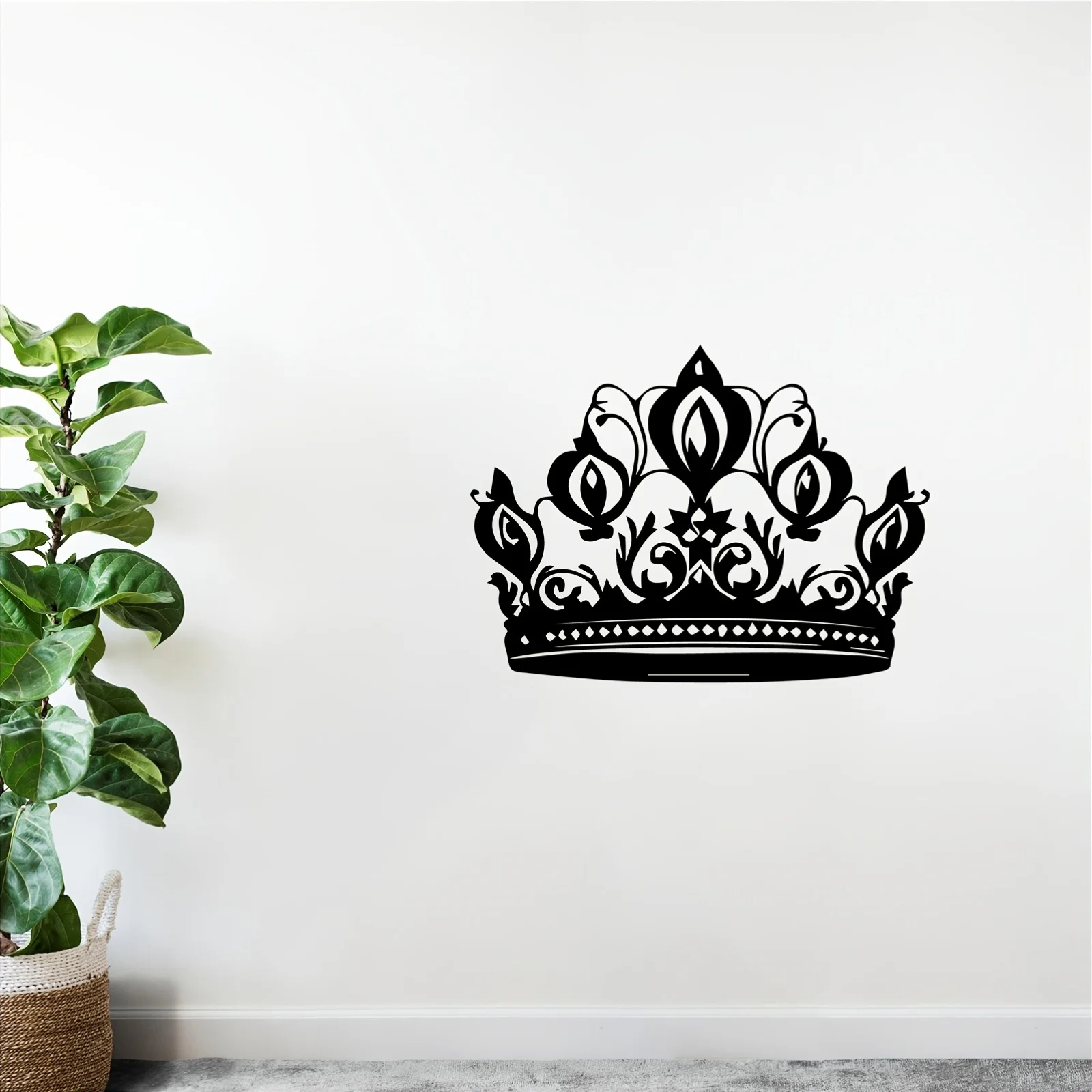 CIFBUY Wrought Iron Wall Art Crown Statue Rustproof Metal Decor for Bedroom Garden Royal Style Hanging Ornament