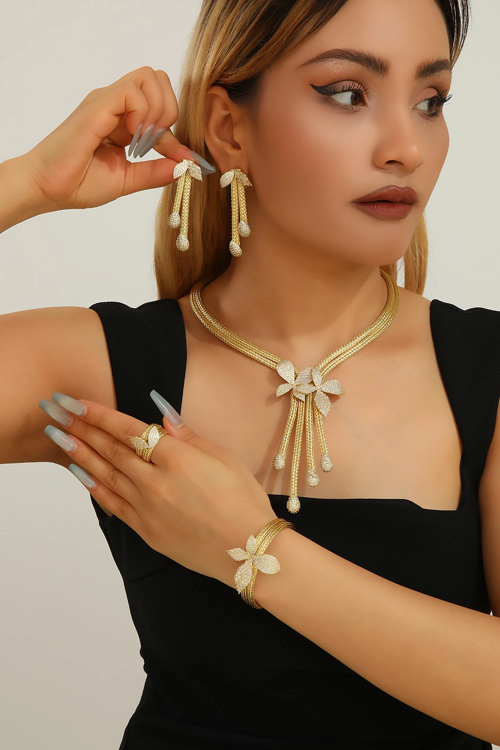 

5 шт./компл. комплект ювелирных изделий из латуни с позолотой 18 карат для невесты в африканском стиле, тонкий вырез в бразильском простом стиле, праздничный подарок, роскошное качество