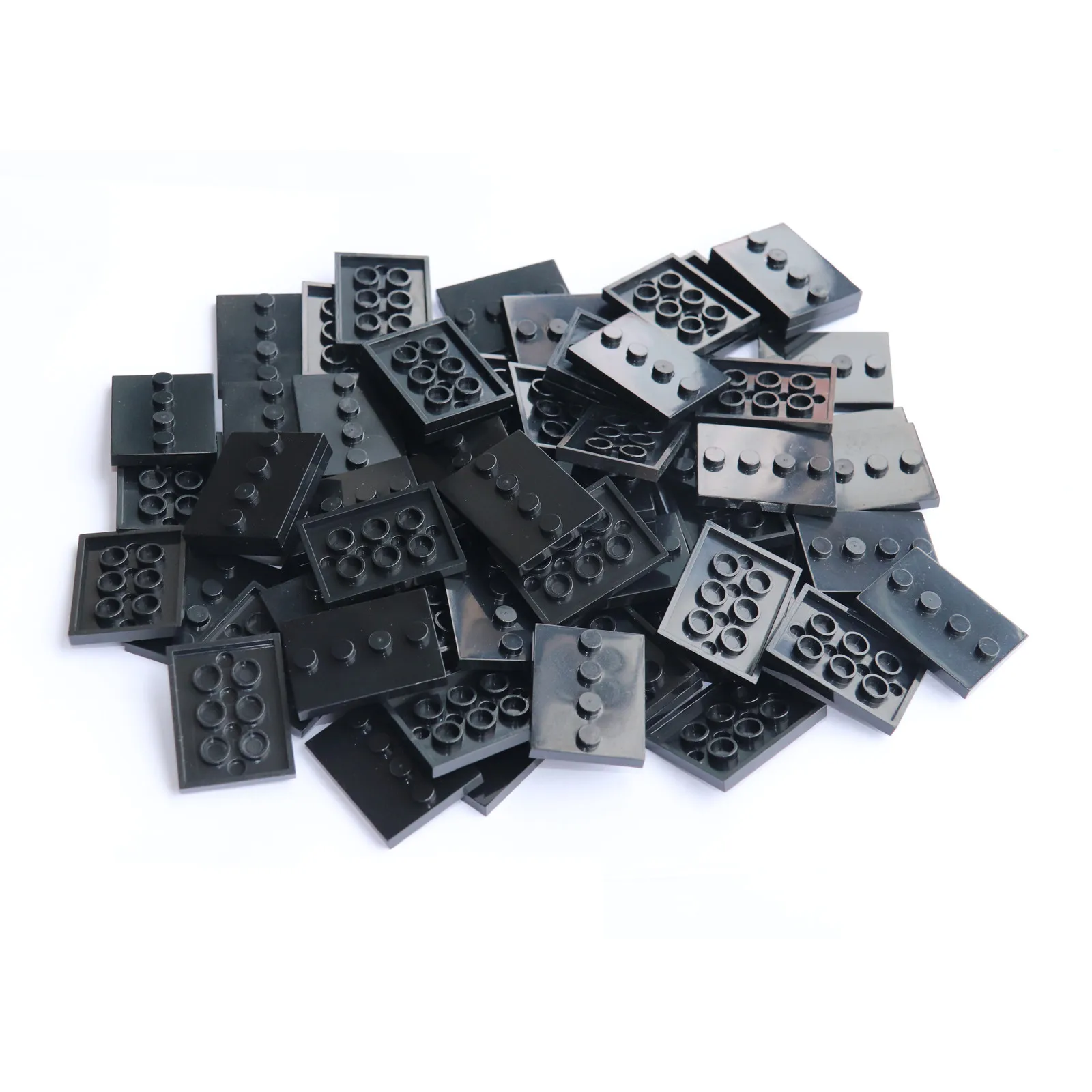 แผ่นฐานตั้งฟิกเกอร์ 50 ชิ้น 100 ชิ้น แบบปรับแต่ง ขนาด 3x4 นิ้ว พร้อม 4 รูยึดตรงกลาง สีดำ ใช้ได้กับฐานตั้งฟิกเกอร์ รุ่น 88646