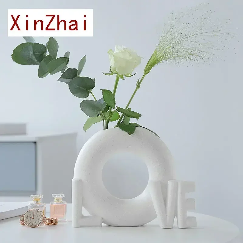 

White Circular ​Hollow Donut Ceramic Love Vase Flower Centerpieces Home Living Room Bedroom Decoration Pampas Grass Accessories