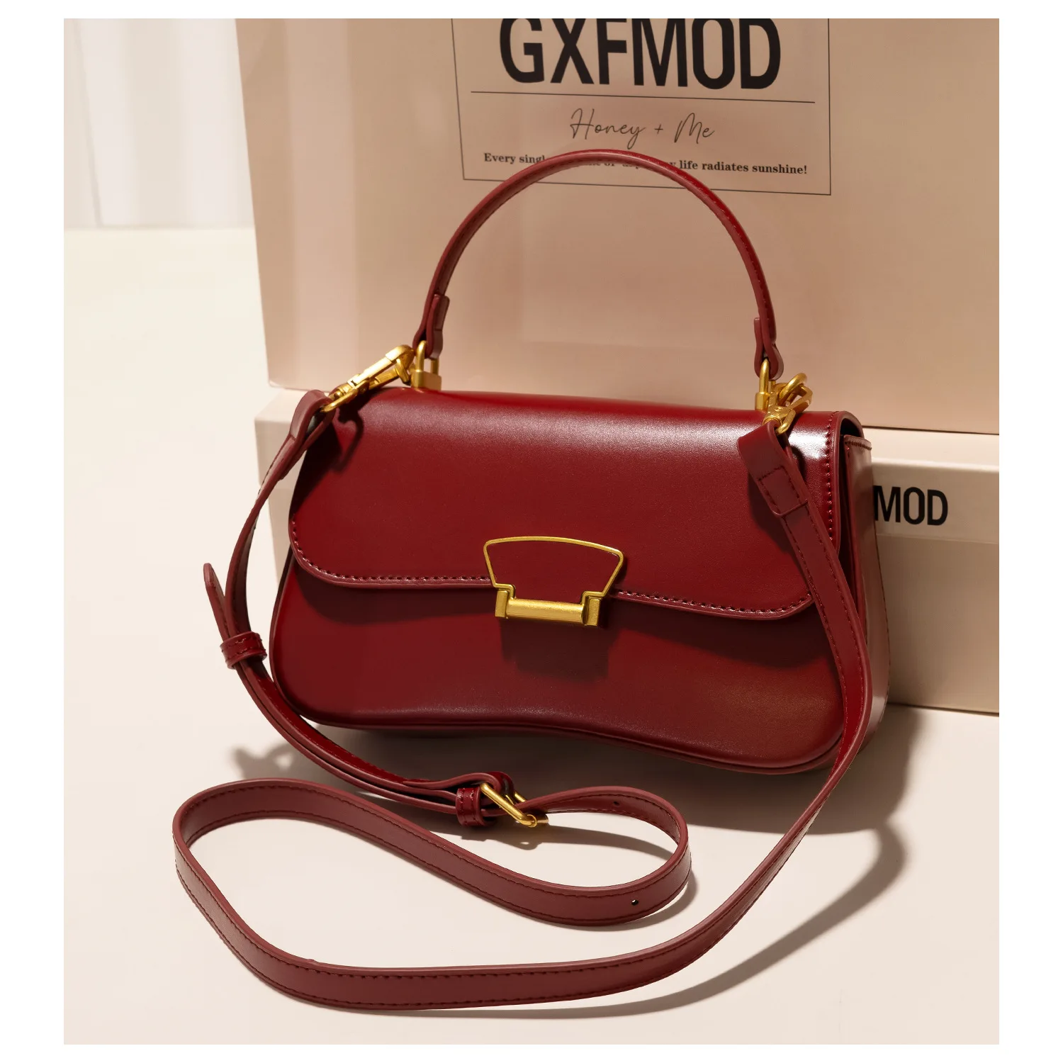 Mochila sencilla y moderna para hombres y mujeres con estilo elegante vintage y aspecto de diseñador de lujo