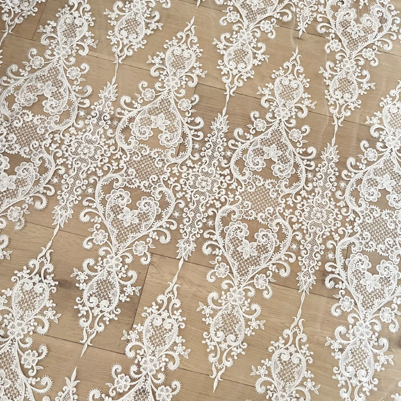 

Embroidery Ivory Sequins Lace Fabrics Materials for Clothes Decoration Mariages French Lace Fabric Tulle 130CM Wide