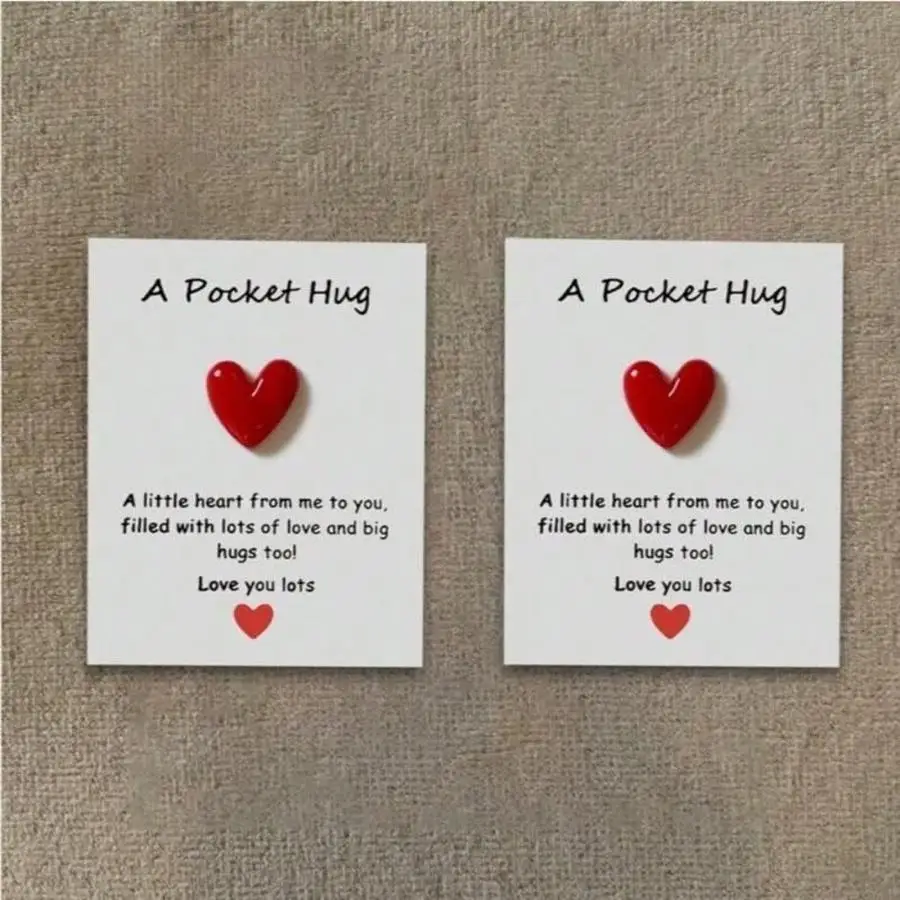1/5/10/20/50/100pcs Carte de vœux en forme de cœur avec mini pendentif en résine, carte d'encouragement douce, cadeau parfait pour Mot