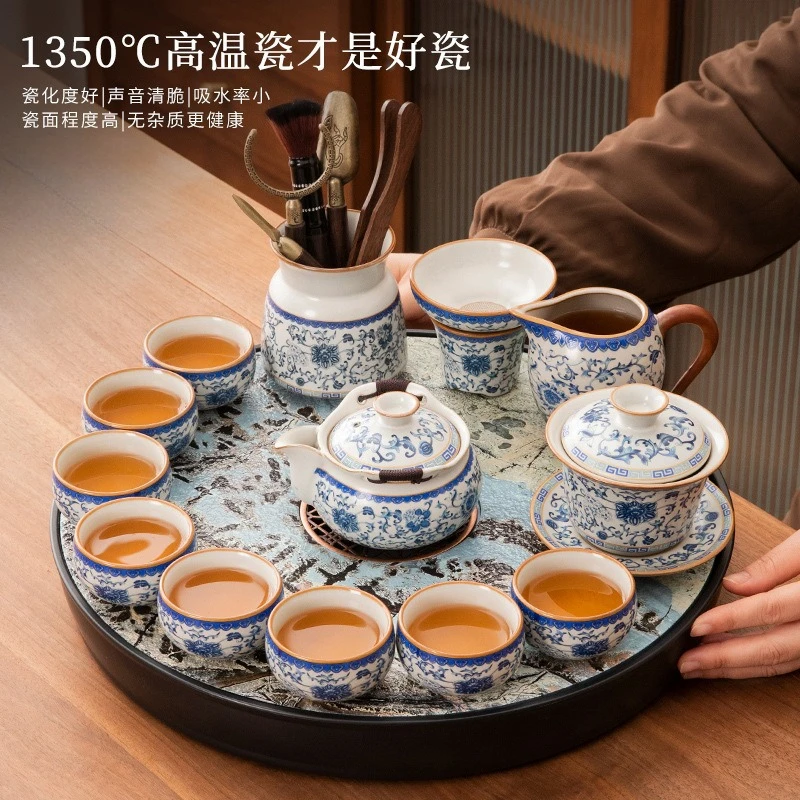 Household Ru kiln ceramic kung fuset, a complete set of table, hand-grasping beam teapot,cup, tea tray set
