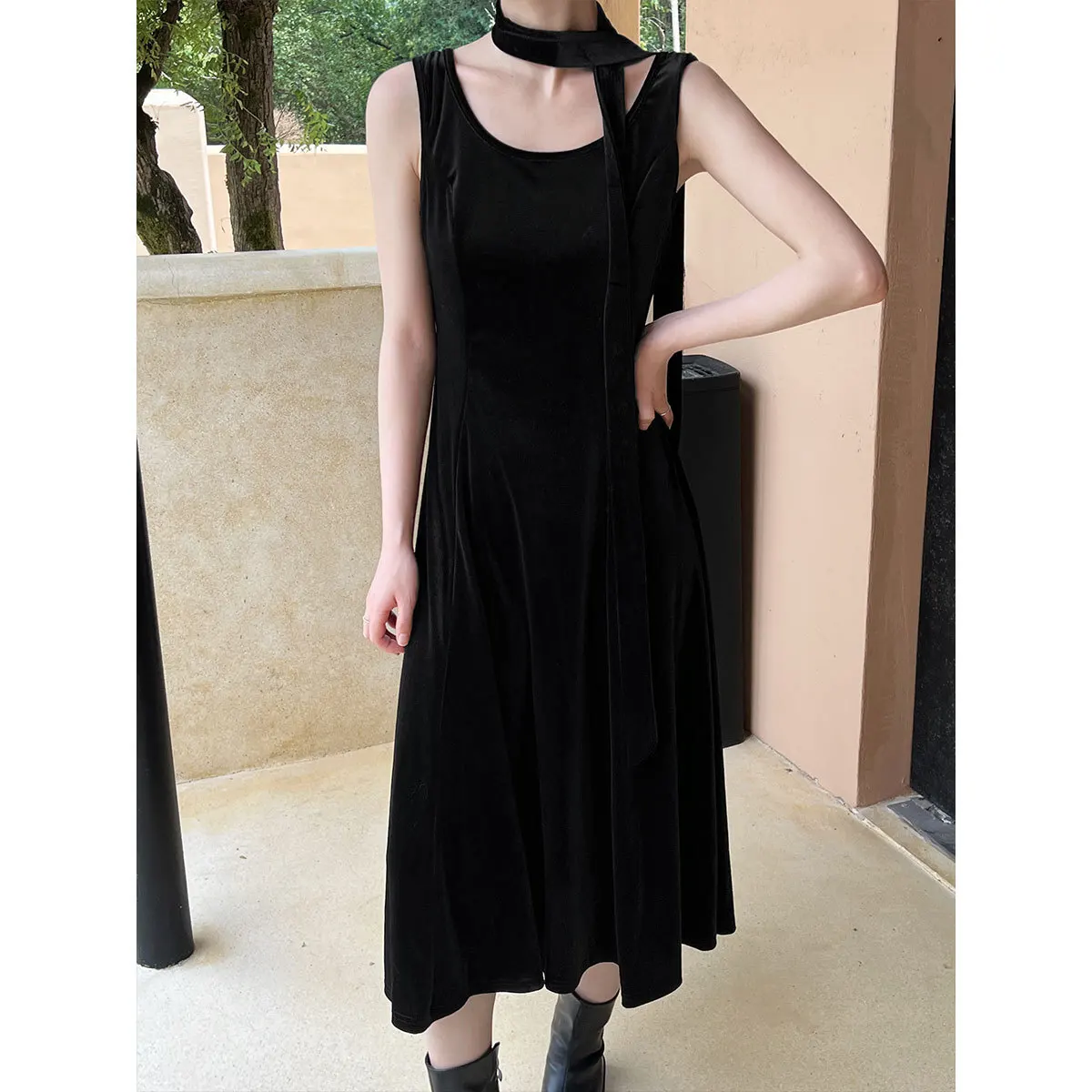 UIMAO-女性のためのレースアップウエストドレス,フレンチスタイルの気質,ヘップバーンスタイル,ゴールドベルベット,ベスト,新しい,秋