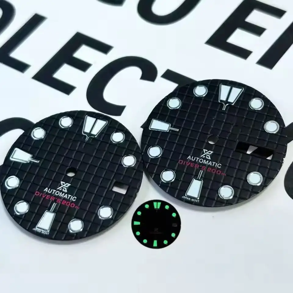 

New watch accessory 28.5mm dial with green glow in the dark dual calendar that can accommodate NH36 movement
