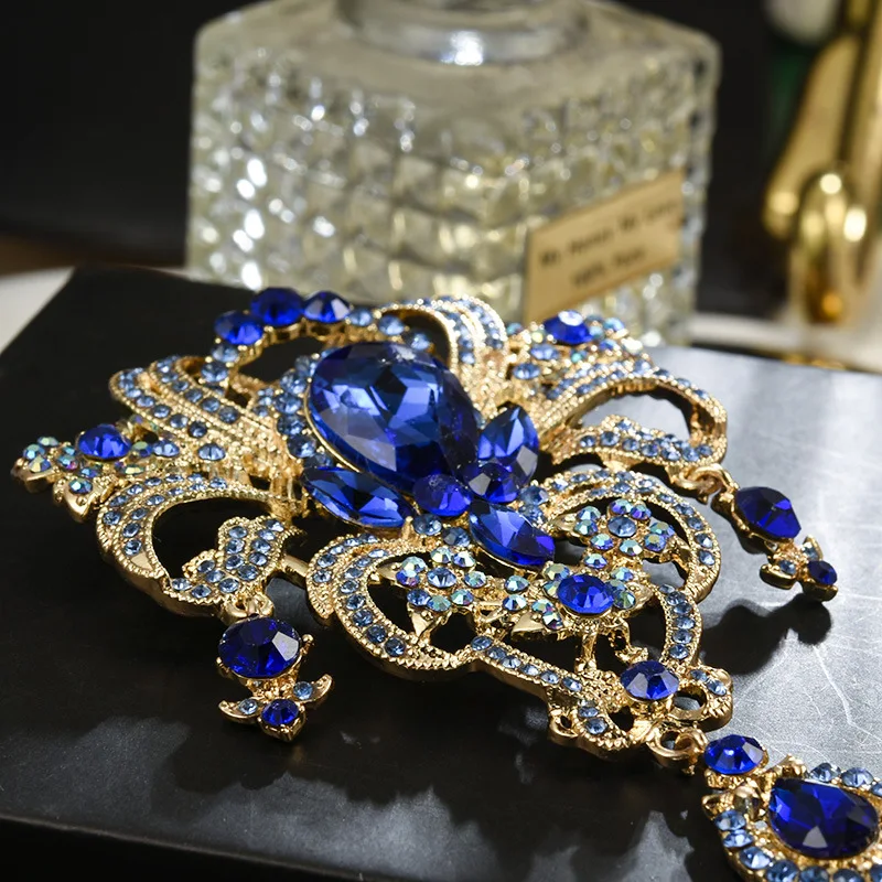 European and American Creative Crown Brooch, High Quality Women\'s Rhinestone Inlaid Water Drop Pins Jewelry