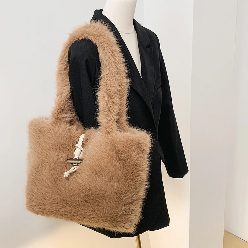 

Модная мягкая плюшевая сумка для женщин, дизайнерская пушистая женская сумка на плечо из искусственного меха, большая вместительная женская зимняя сумка для покупок