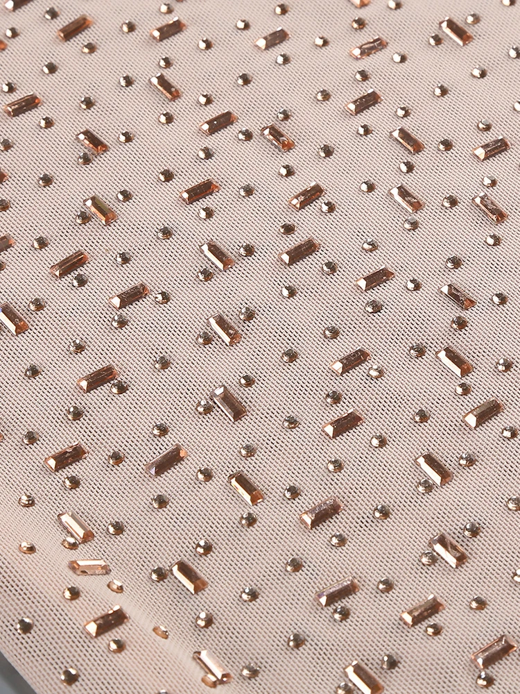 فستان طويل بدون أكمام من VC رومانسي مزين بالترتر الوردي مع قطع تفاصيل لثوب Galas الصيفي