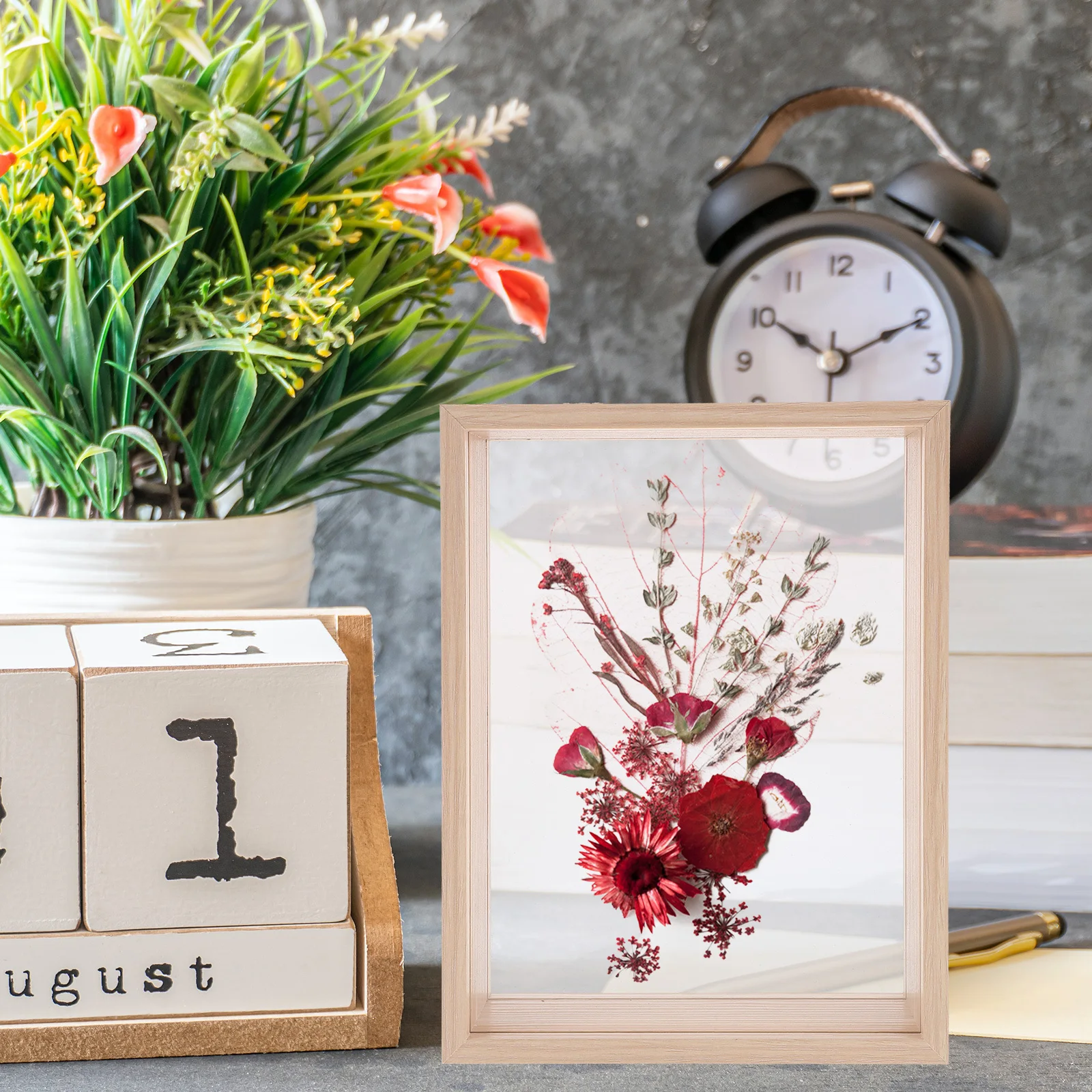 

Shadow Box Dried Flowers Display Frame Vintage Density Board Photo Holder Pressed Flower Frame for Desktop Home Supplies