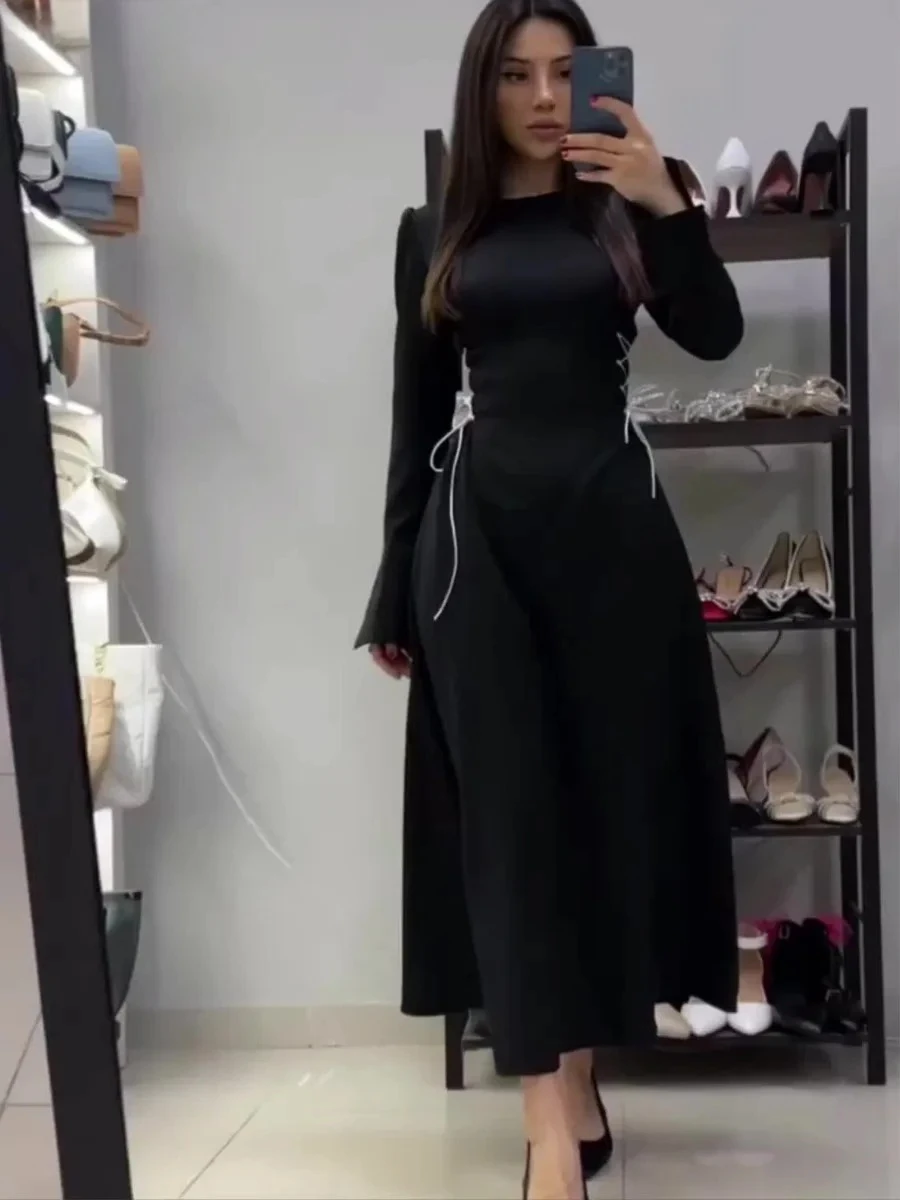 

Autumn New Flare Sleeves Long Dress for Women Fashion Bandage Design Long Sleeves High Waist Bodycon Dress Elegant Women Dresses