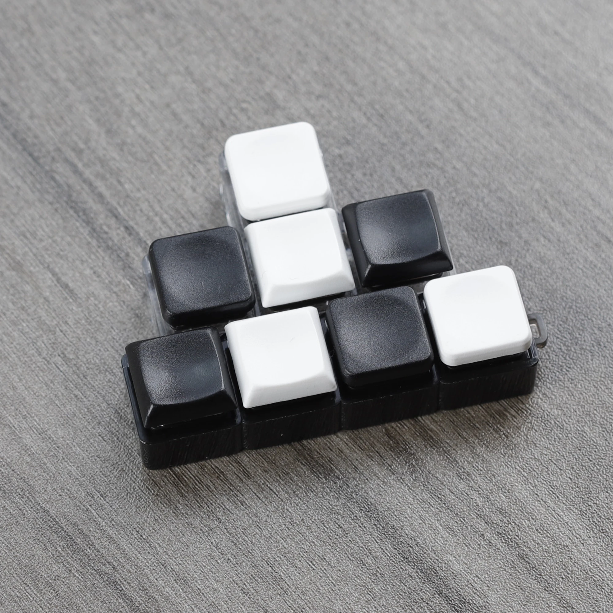 1u Puste Niskoprofilowe Nakładki na Klawisze 10szt 70szt Kwadratowe Okrągłe Czarne Białe PBT DIY Keycap do Klawiatur Mechanicznych z Przełącznikami 1353 1350 Choc — zdjęcie produktu 4