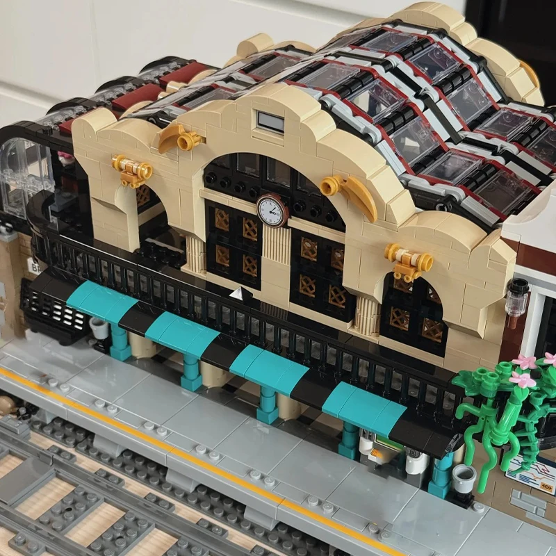 NEW  Brick Cross Custom Modular Building Railway Station Street View Model Building Block Diy Bricks Toys Kid Gift 3050pcs