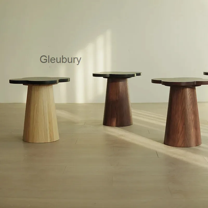Flower-Shaped Wood Side Table, Unique Clover Top Accent End Table, Cute Small Coffee Table for Living Room, Bedroom, Balcony