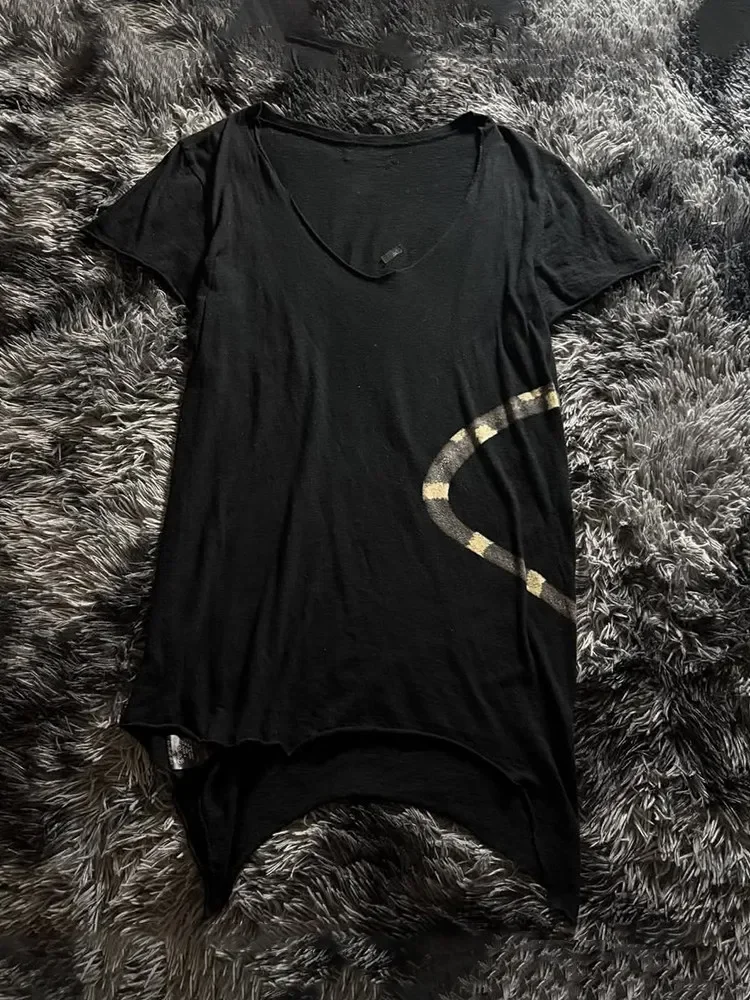 IfSixWasNine Super Rare Printed 3D Snake V-Neck Asymmetrical Short Sleeve T-Shirt