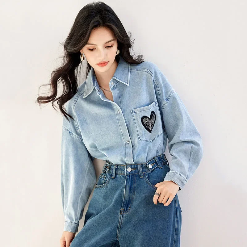 แจ็กเก็ตยีนส์แขนยาวสำหรับสุภาพสตรีปักลายด้วยความรักเสื้อผู้หญิงใหม่สำหรับฤดูใบไม้ร่วง2024