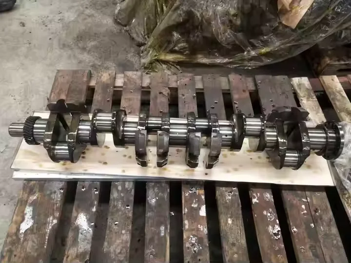 Factory Price Heavy Duty Cast Iron Truck Crankshaft For Mercedes-Benz OM352 OM355 OM314 OM360 Crankshaft Forging/Casting