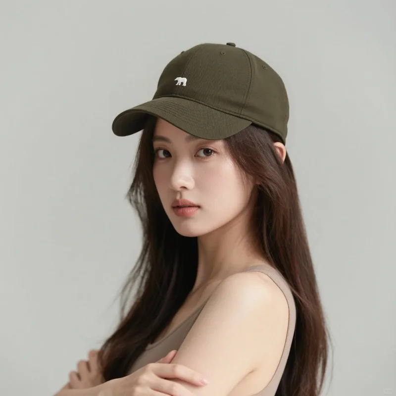 Boné de beisebol bordado de urso polar simples e versátil com aba grande para um rosto pequeno, boné unissex de bico de pato para homens e mulheres