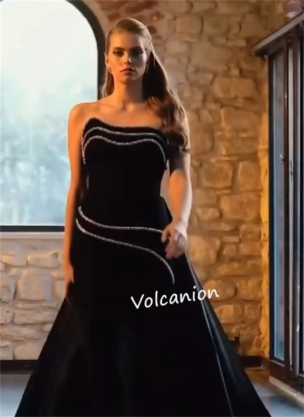 Длинные платья трапециевидной формы без бретелек с рюшами Charmeuse по индивидуальному заказу, для выпускного вечера, простые элегантные одинаковые платья