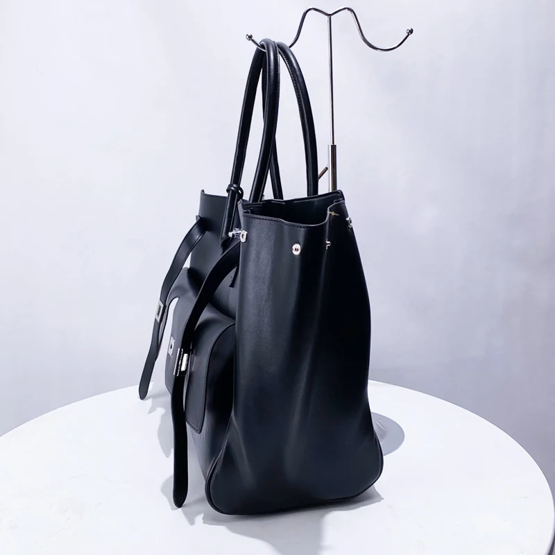 Borse Tote di grande capacità per le donne borse e portamonete di design di lusso 2024 novità In spalla decorazione Moto e bici Vintage