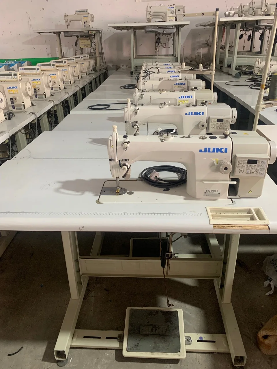 Hot Selling JUKIs DDL-8700B-7 Computerized Direct Drive Lockstitch Flatbed Industrial Sewing Machines