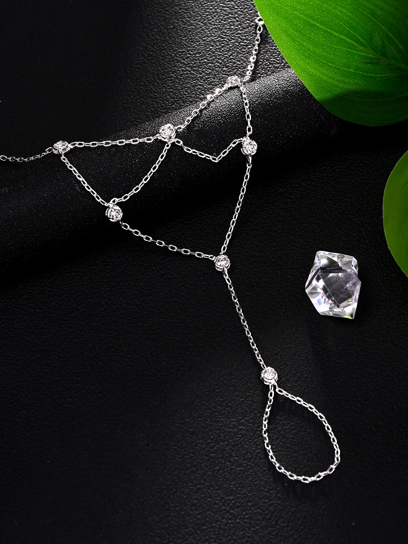 Hand Chain Bracelet Sparkling Zircon Geometric Triangle Slave Bracelet Adjustable Hand Harness Jewelry Women Bridal Wedding Gift