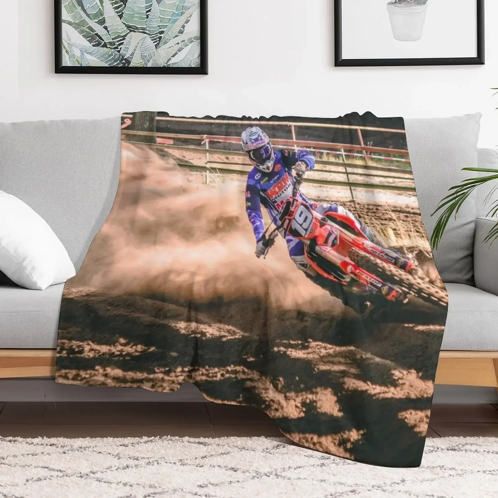 New Berm Busting Banshee! Red Motocross Mania Throw Blanket Soft Beds Flannel valentine gift ideas Winter beds Blankets