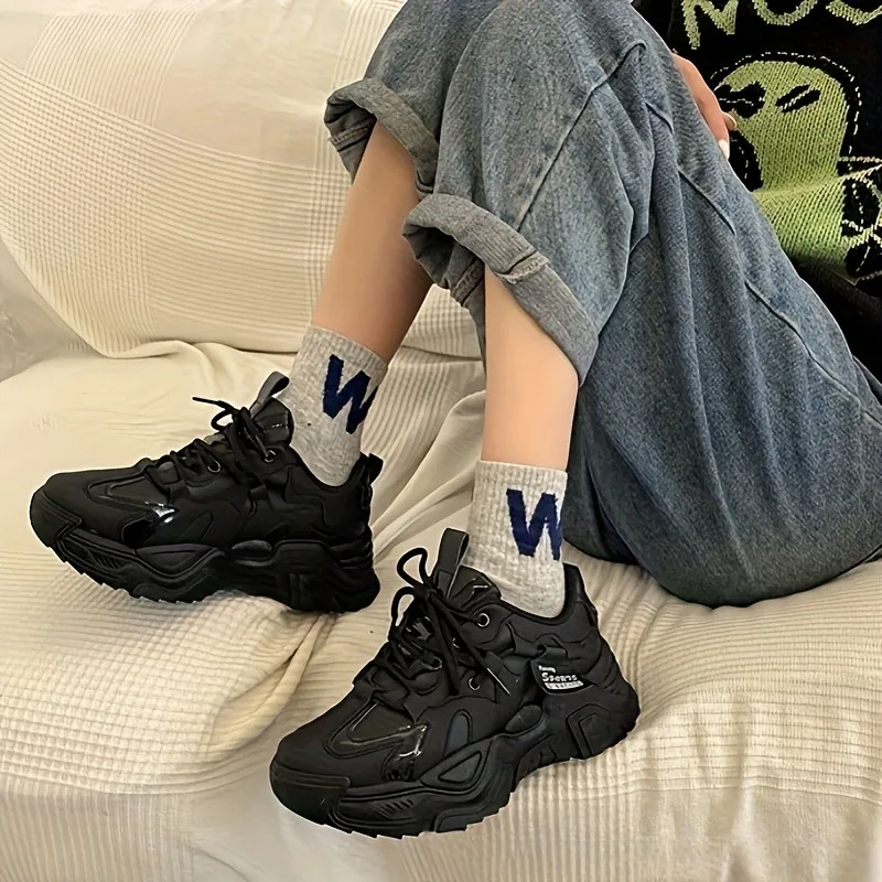 2025 Spring and Autumn New Dad Shoes, Thick Soled Height Increasing Soft Leather Fashion Versatile Single Shoes