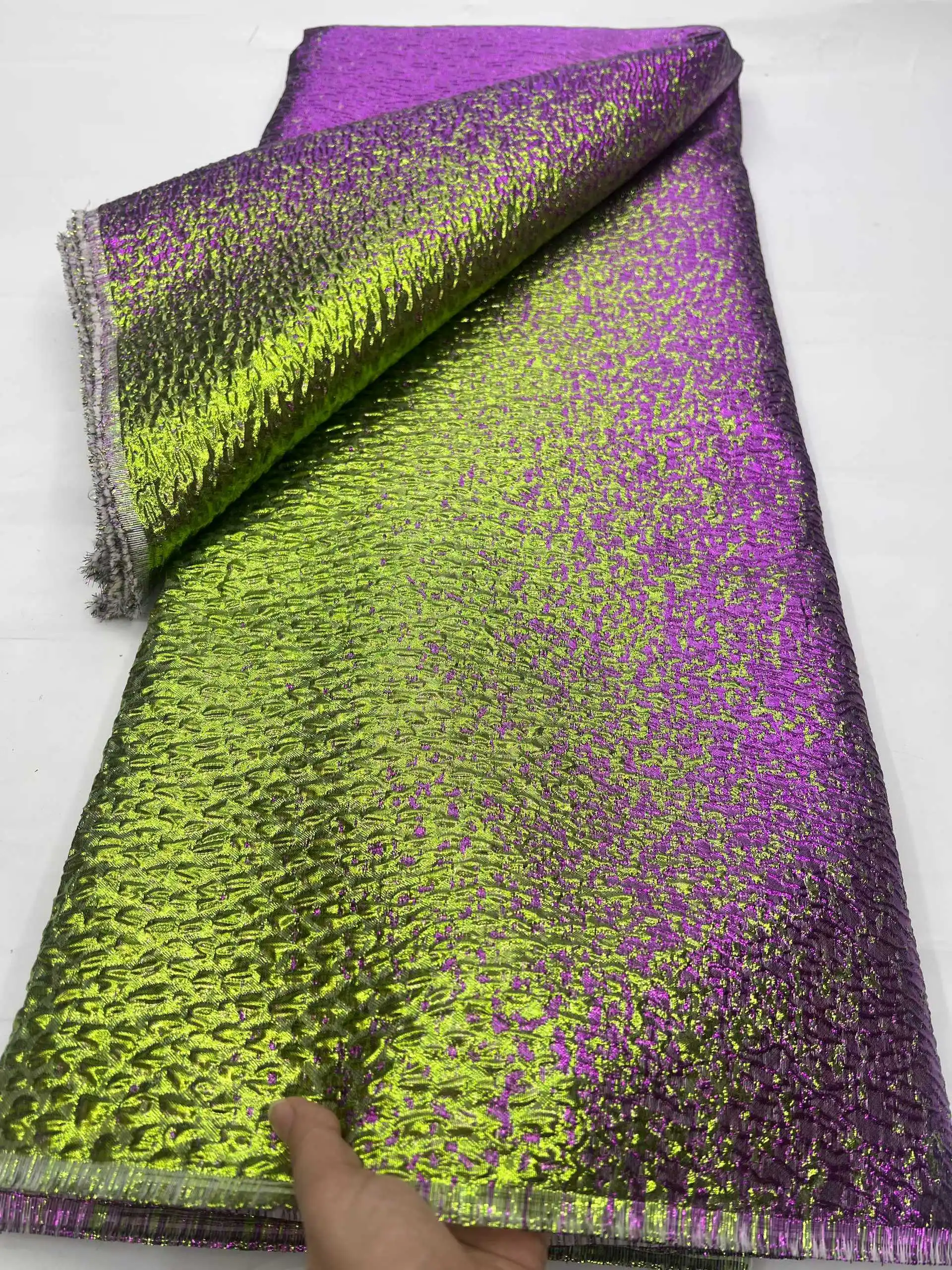 

Luxury French Jacquard Brocade Lace Fabric 2025 High Quality Nigeria Gilding Lace Fabric for Women Party Wedding Dresses Sewing