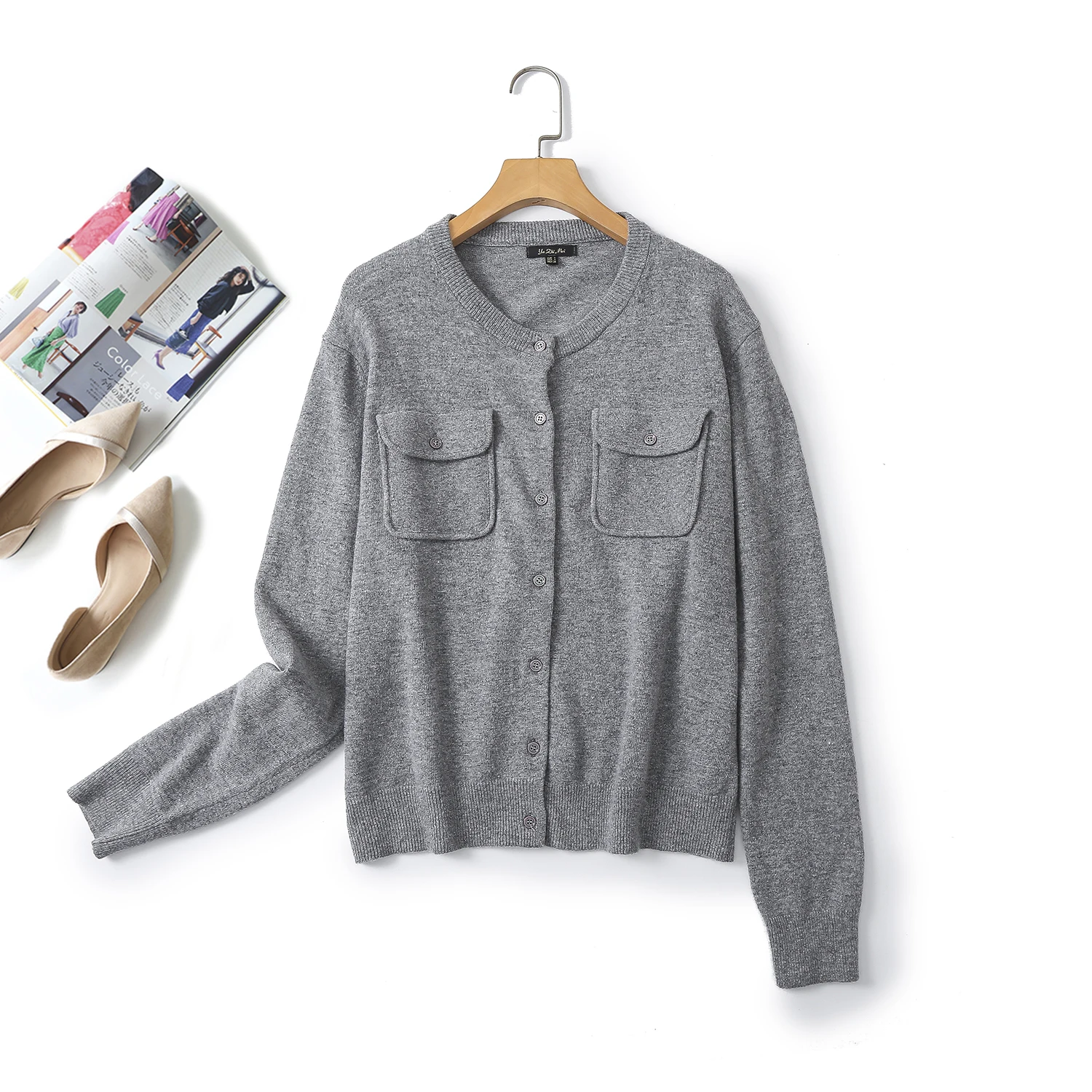 

Ethereal MD autumn new style of Minimalist elegant style Thunder tie grey crew-neck knitted cardigan short jacket