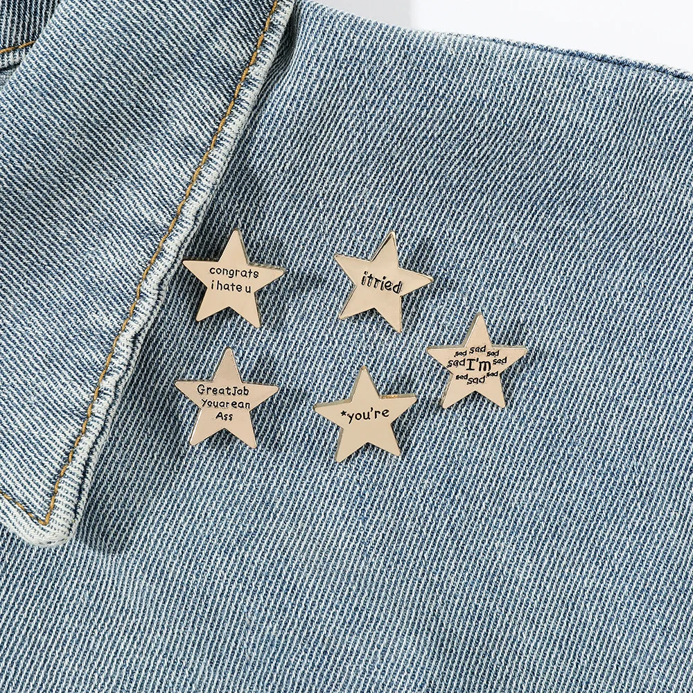 

Fashion Hot Selling DIY Five Pointed Star Brooch Enamel Star English Letter Series Badge Metal Clothing Hat Backpack Accessories