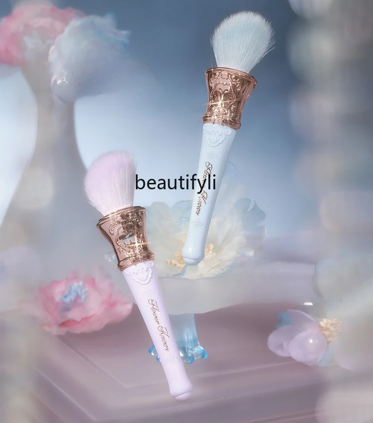 

[New Product] Huazhi Butterfly Cloud Shoulder Pointillation Blush Brush Makeup Brush, evenly powdered