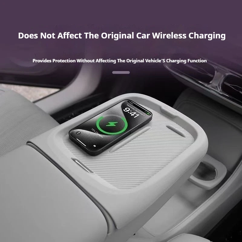 For Leapmotor B10 24-26 Car Center Console Charging Pad Silicone Wireless Charger Pad Non-Slip Protection Mat Interior Accessory