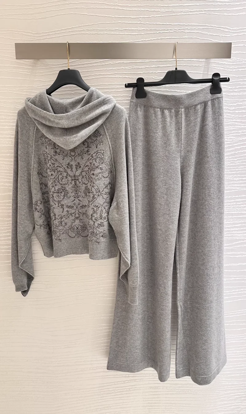 

Casual Women's Grey Knitted Hoodies Fashion Ladies Beige Pants Set Elegant Embroidered Cashmere Outfits Trendy