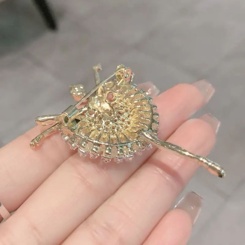 Fashion Ballet Girl Brooches for Women Luxury Zircon Rhinestones Pins Brooch 2022 Cute Broches Pin Wholesale Jewelry Party Gift