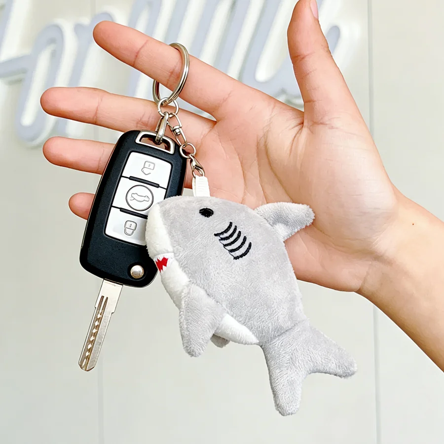 Noter Neuer Kreativer Niedlicher Hai-Schlüsselanhänger Unisex Auto-Rucksack-Anhänger Deko-Charm 4 Farben Sommer Strand Urlaub Accessoires