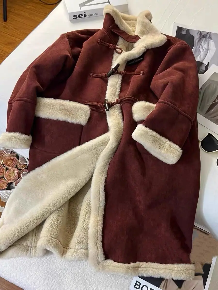 Red Fur Integrated Lamb Fur Coat For Women In Winter 2025, New Style With Added Velvet Insulation Suede Coat
