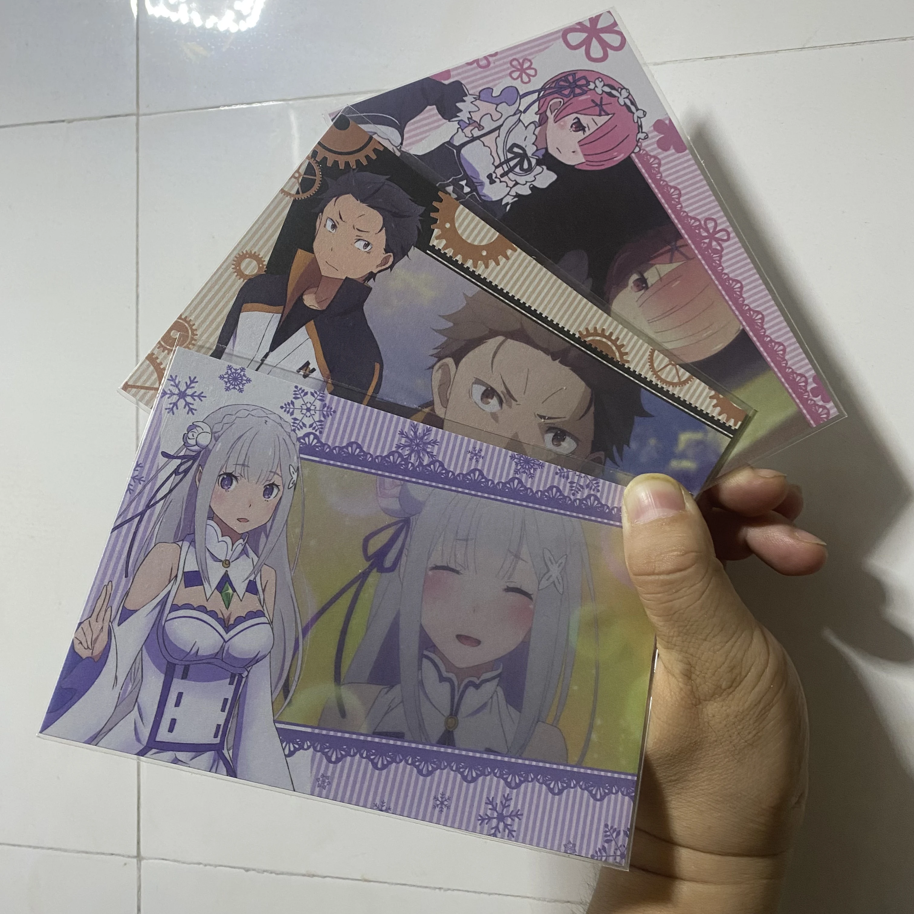 Re:ZERO - Commencer une nouvelle vie dans un autre monde - Emilia, Ram, Rem, Natsuki, Subaru - Carte postale officielle des personnages sous licence chinoise