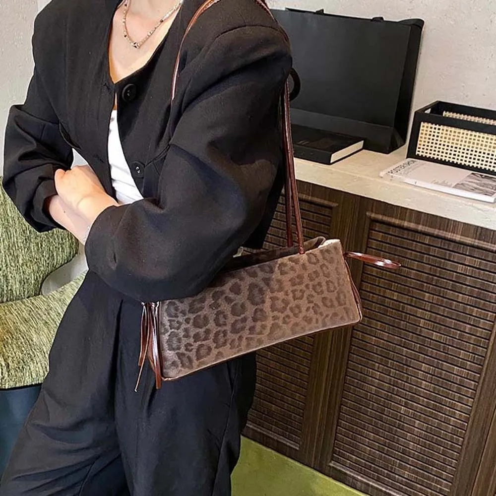 

Sweet French Stick Handbag Bow Ribbon Large Capacity Leopard Print Underarm Bags Waterproof Texture PU Shoulder Bag Girls