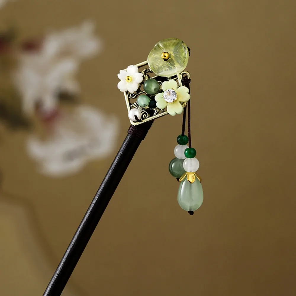 Chinese Style Flower Hair Sticks Handmade with Tassel Wooden Hairpin Retro Hair Fork Party Hair Bun for Women Girls