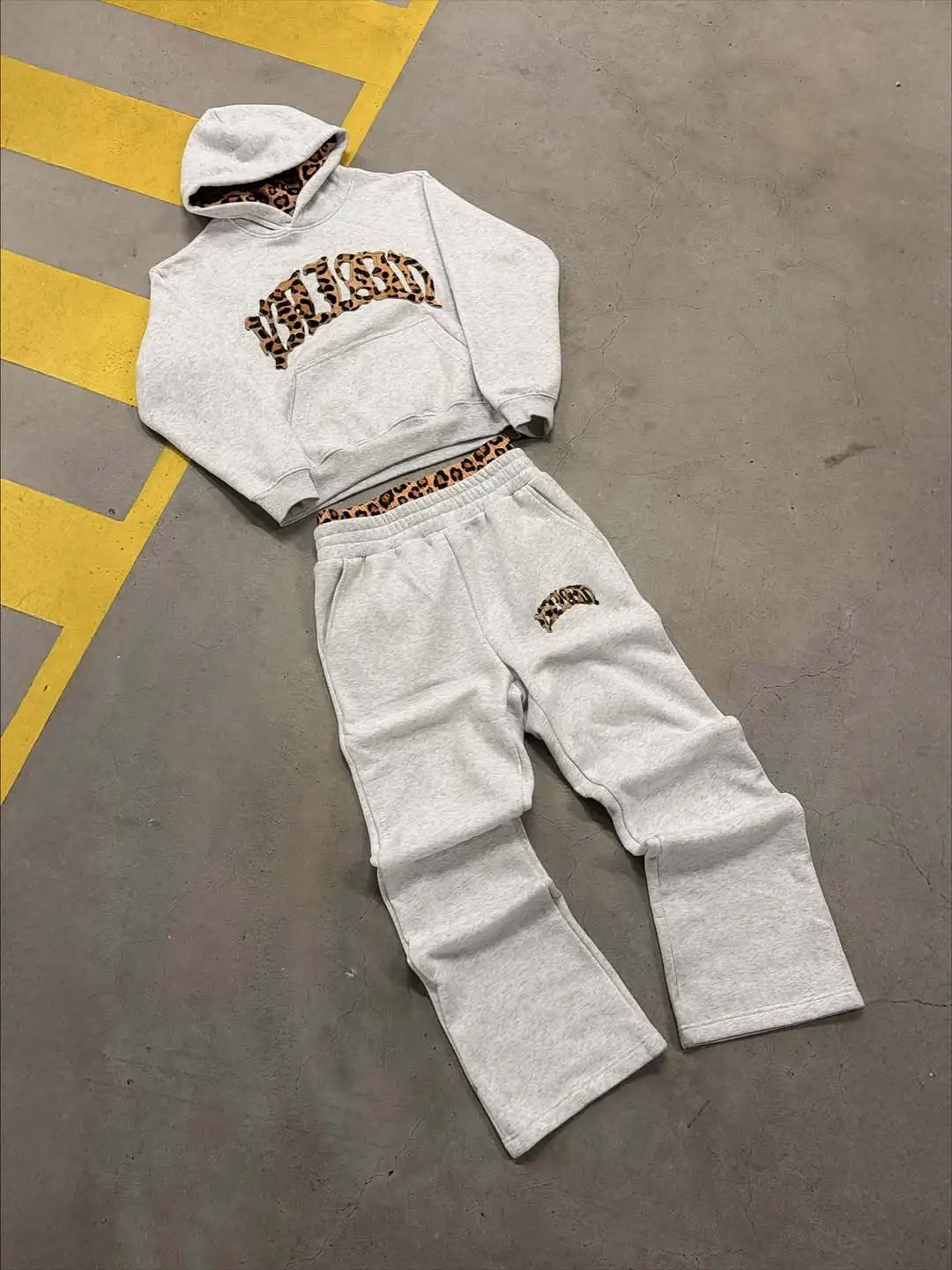 

Y2K new style leopard print inner lining with letter embroidery street casual long pants for men and women, versatile hoodie