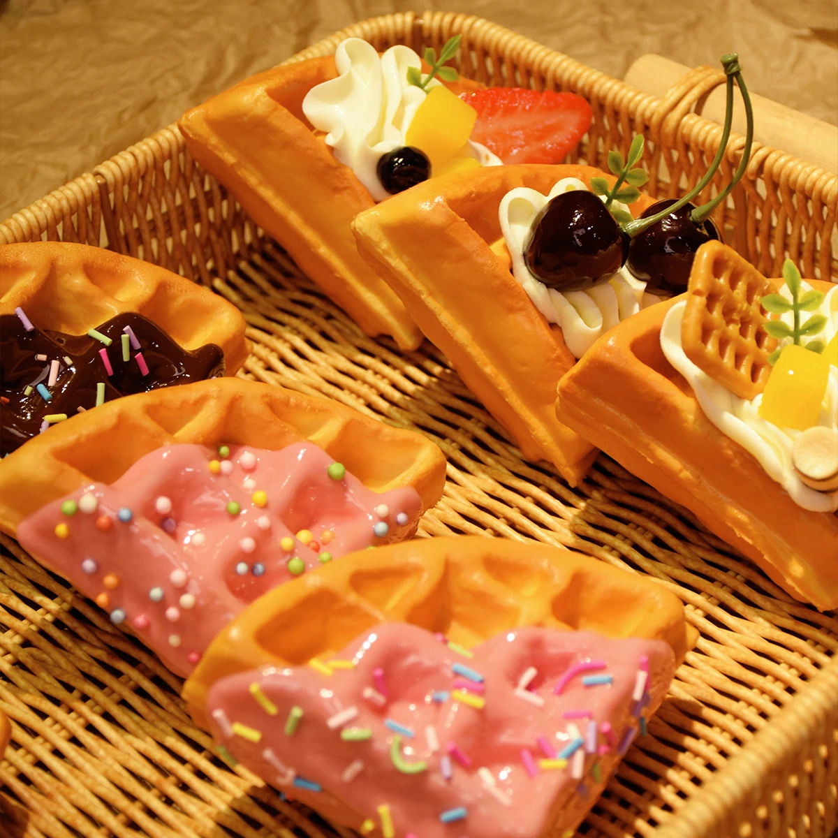 Simulated Waffle Cake Model, Fake Fruit Cake, Waffle Pancake Western Food, Photography Props, Dessert Room Decoration Props