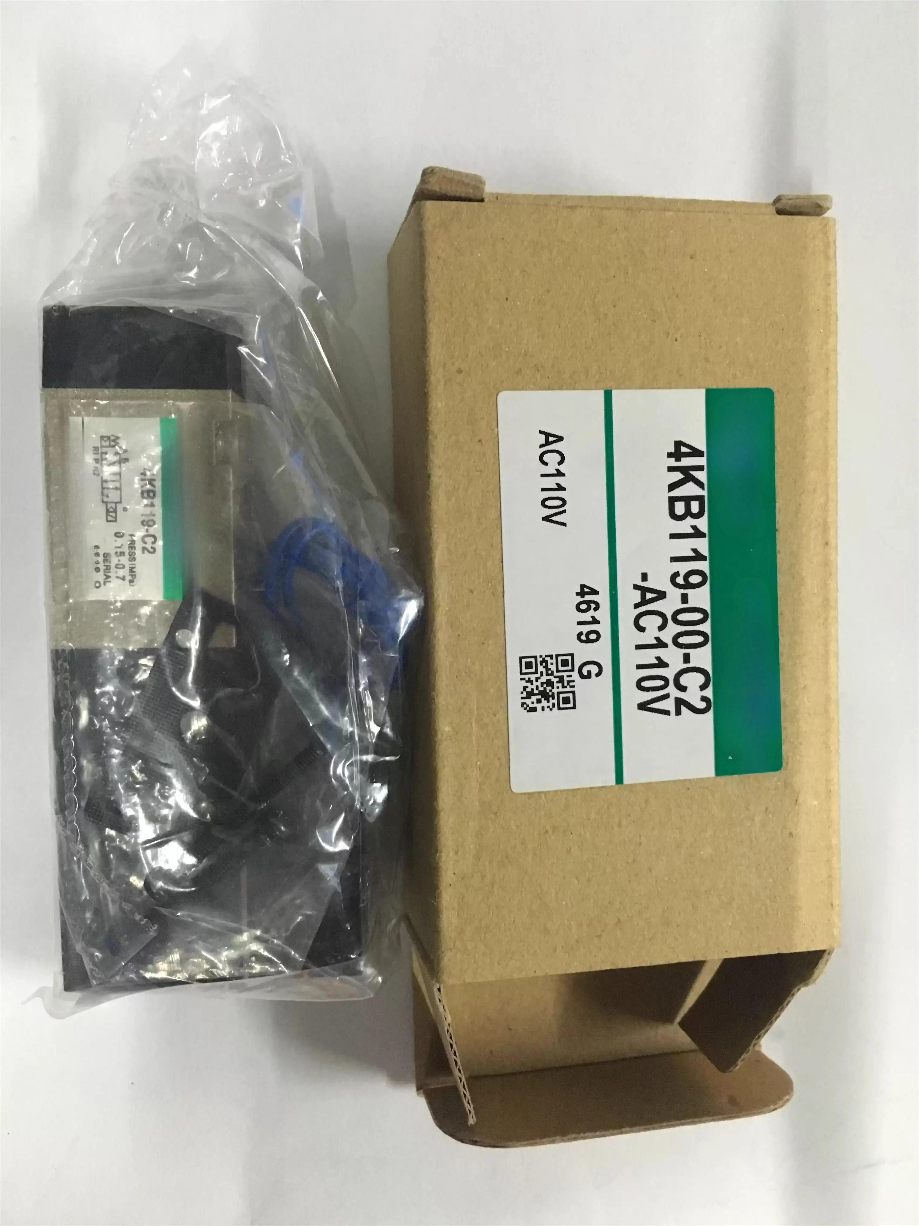 

Spot Solenoid Valve 4KB119-00-C2/AC110V/DC24/Brand New Genuine Same-day delivery