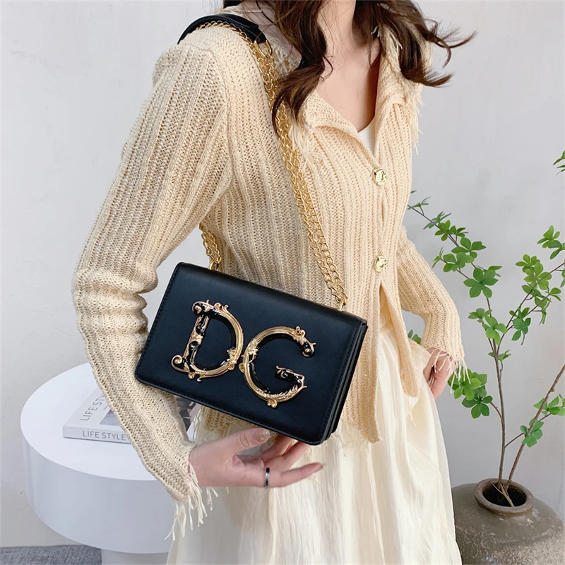 

Minimalist Fashionable Crossbody Handbag for Women Casual Design Solid Color Trendy Letter Logo Perfect